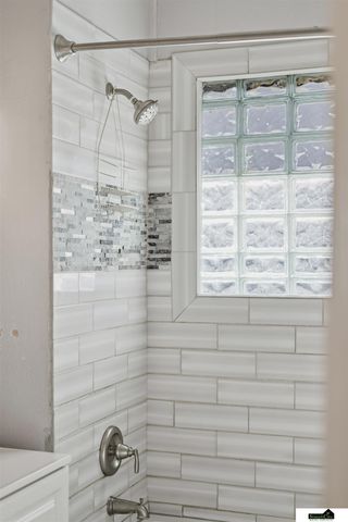 2000 S 27th Street, Lincoln, NE 68502