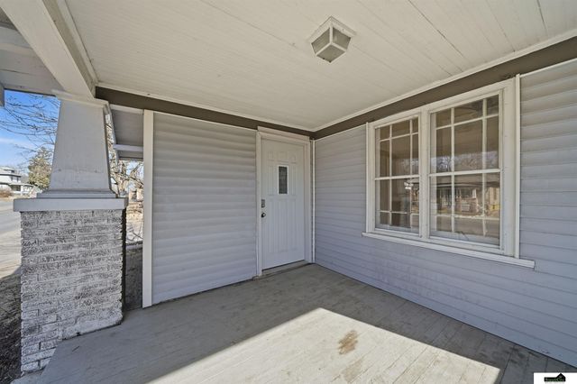 2000 S 27th Street, Lincoln, NE 68502