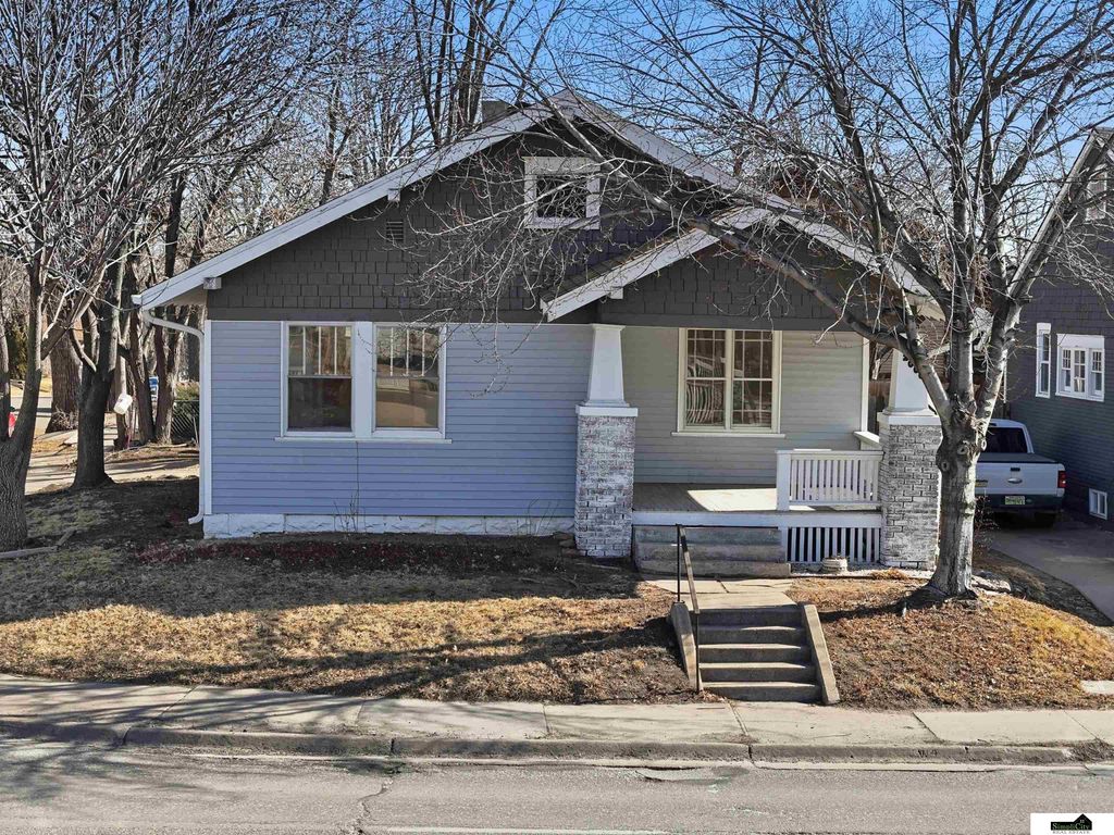 2000 S 27th Street, Lincoln, NE 68502