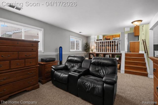 23410 Kenmore Avenue, Flat Rock, MI 48134