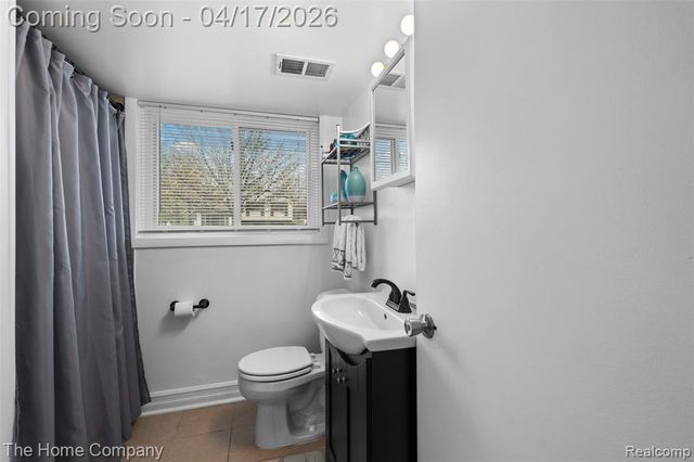 23410 Kenmore Avenue, Flat Rock, MI 48134