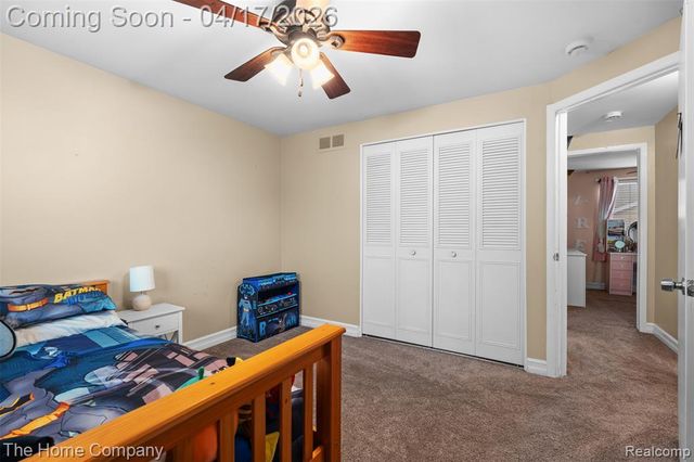 23410 Kenmore Avenue, Flat Rock, MI 48134