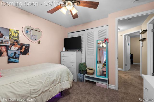 23410 Kenmore Avenue, Flat Rock, MI 48134