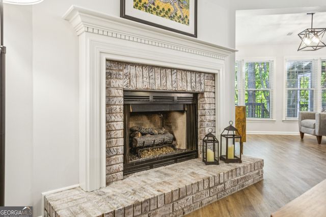 2158 Marne Glen NW, Kennesaw, GA 30152