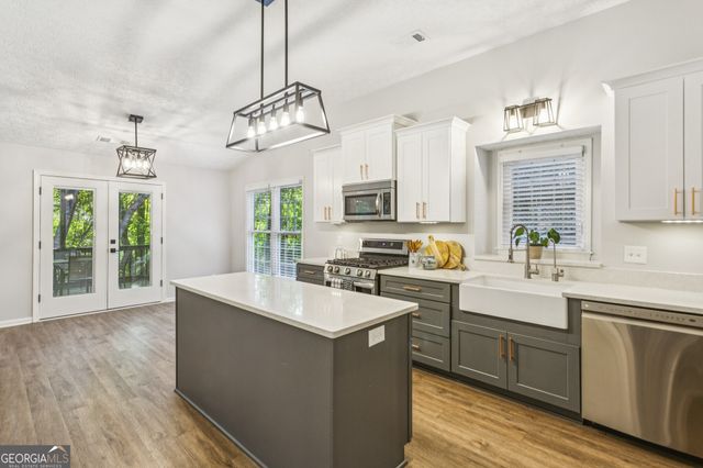 2158 Marne Glen NW, Kennesaw, GA 30152