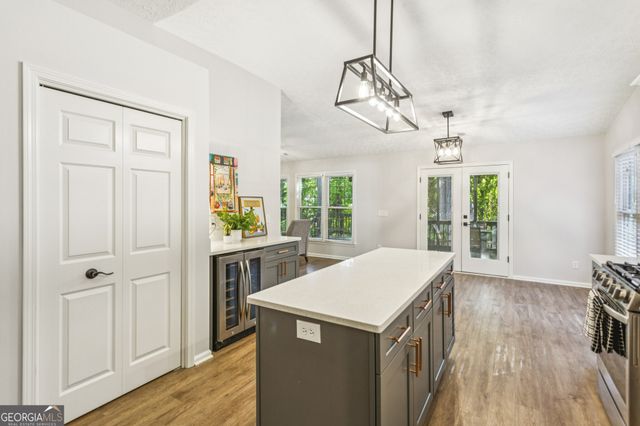 2158 Marne Glen NW, Kennesaw, GA 30152