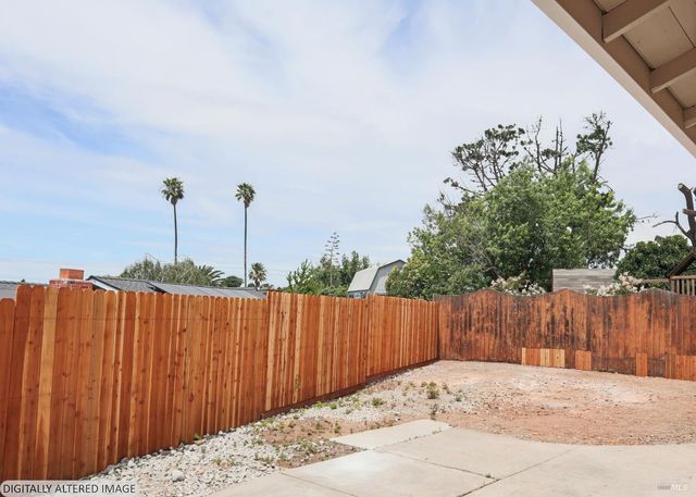 5 Alta Loma Dr, American Canyon, CA 94503