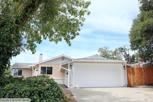5 Alta Loma Dr, American Canyon, CA 94503