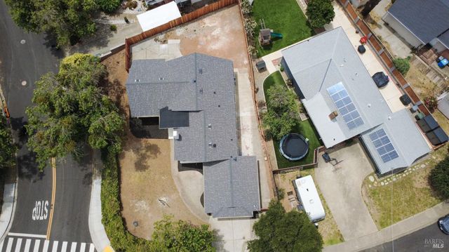 5 Alta Loma Dr, American Canyon, CA 94503