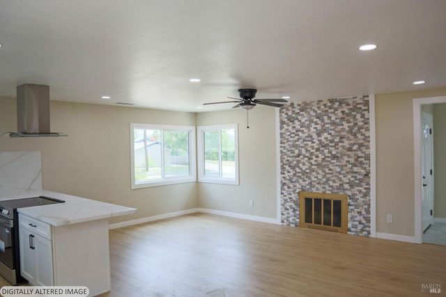 5 Alta Loma Dr, American Canyon, CA 94503