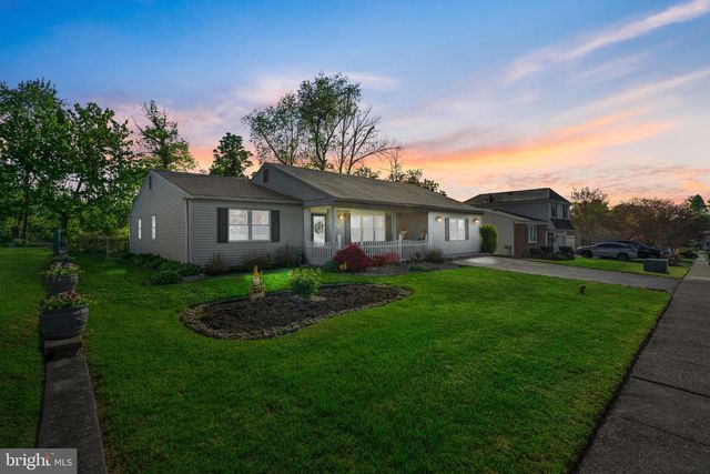 1839 HOLLANDALE DR, Bensalem, PA 19020
