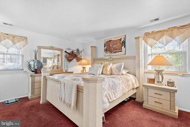 1839 HOLLANDALE DR, Bensalem, PA 19020