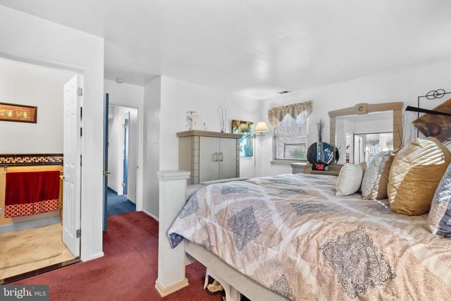 1839 HOLLANDALE DR, Bensalem, PA 19020