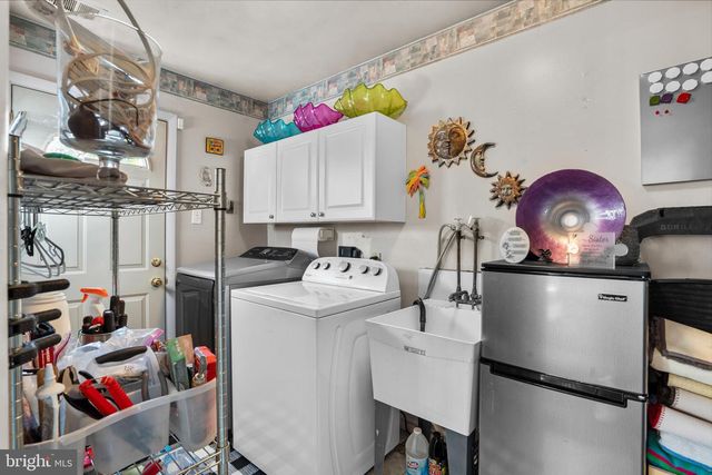 1839 HOLLANDALE DR, Bensalem, PA 19020