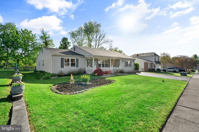 1839 HOLLANDALE DR, Bensalem, PA 19020
