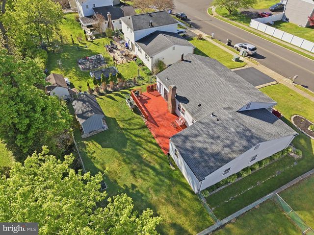 1839 HOLLANDALE DR, Bensalem, PA 19020