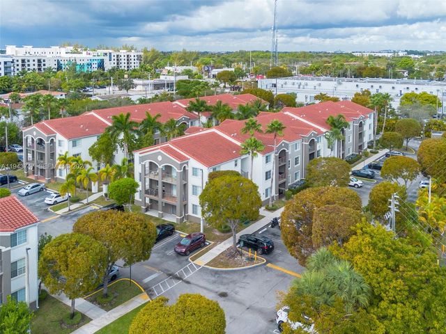 6861 SW 44th St 304, Miami, FL 33155