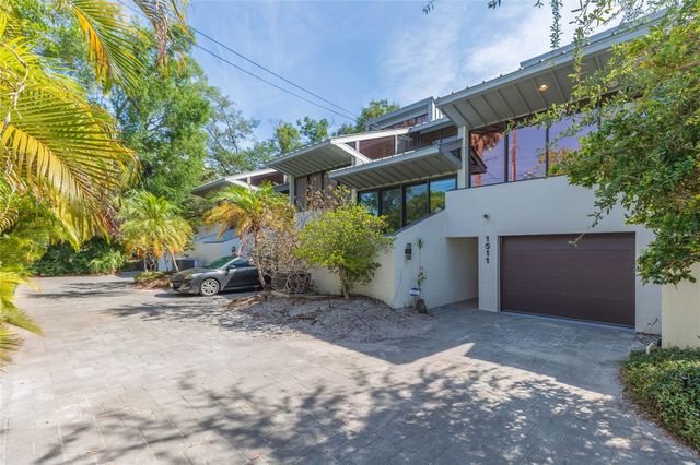 1511 S BAY VILLA PLACE, Tampa, FL 33629