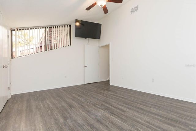 1511 S BAY VILLA PLACE, Tampa, FL 33629