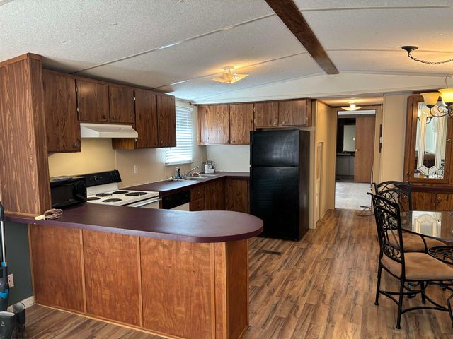 100 CHEROKEE DR, Saulsbury, TN 38067