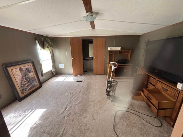 100 CHEROKEE DR, Saulsbury, TN 38067