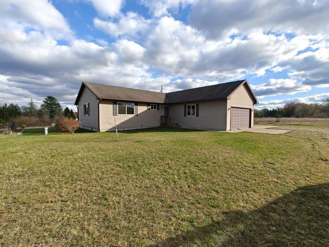 3339 W Ludington Drive, Farwell, MI 48622