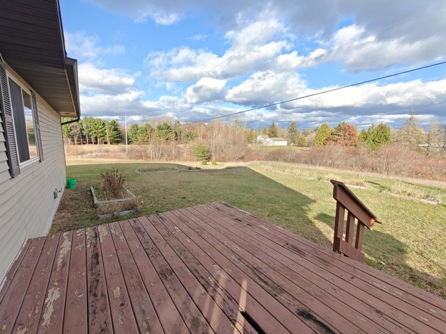 3339 W Ludington Drive, Farwell, MI 48622