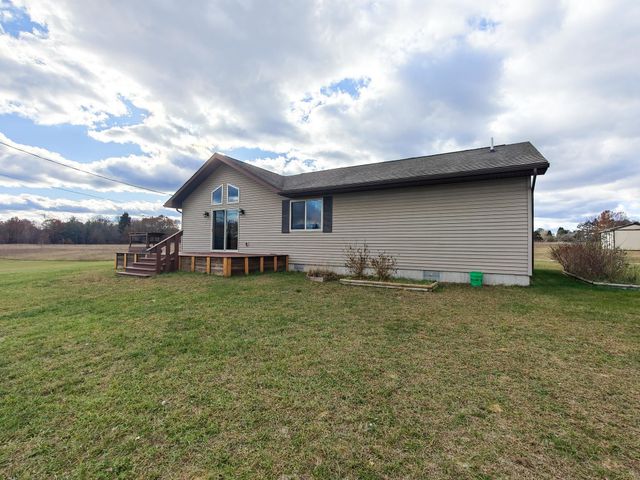 3339 W Ludington Drive, Farwell, MI 48622