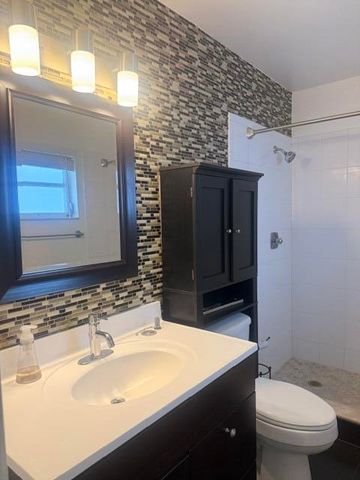 201 Del Rio Boulevard, Boca Raton, FL 33432