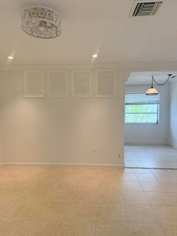 201 Del Rio Boulevard, Boca Raton, FL 33432
