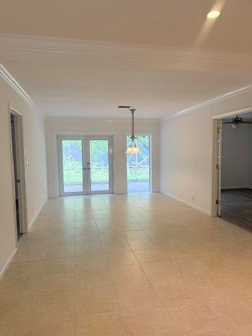 201 Del Rio Boulevard, Boca Raton, FL 33432