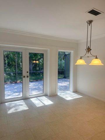 201 Del Rio Boulevard, Boca Raton, FL 33432