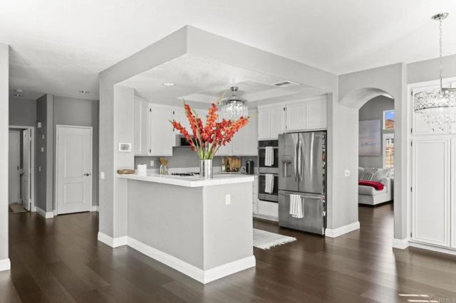 1359 Corte Alveo, Oceanside, CA 92057