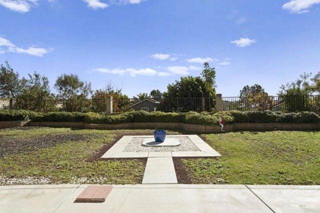 1359 Corte Alveo, Oceanside, CA 92057