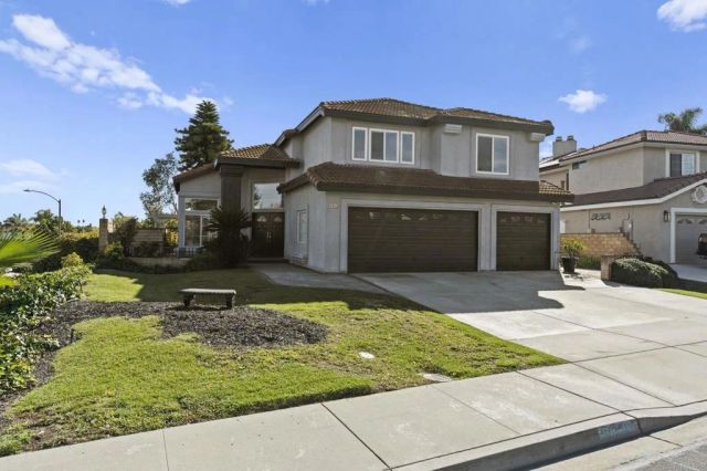 1359 Corte Alveo, Oceanside, CA 92057