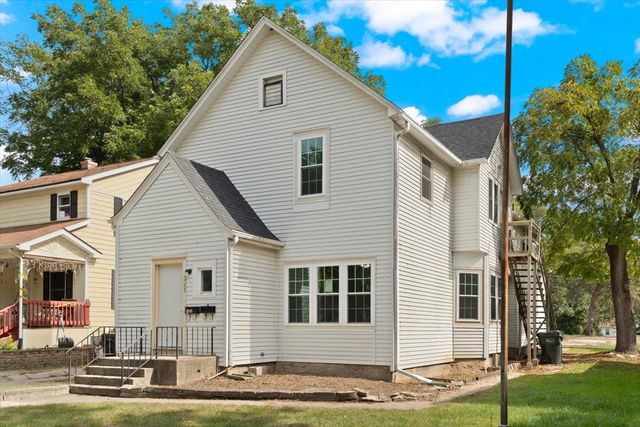 2409 Gilboa Avenue, Zion, IL 60099