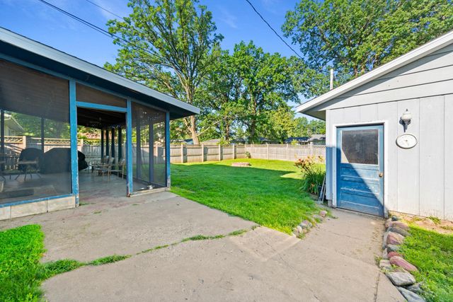 1219 10th Avenue NE, Brainerd, MN 56401