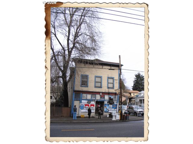 3039 Se STARK St, Portland, OR 97214