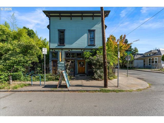 3039 Se STARK St, Portland, OR 97214