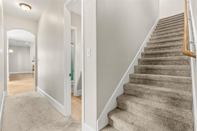 818 Commons Lake Edge Drive, Huffman, TX 77336