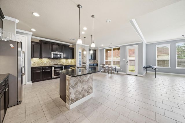 5303 Mesquite Willow Lane, Rosharon, TX 77583