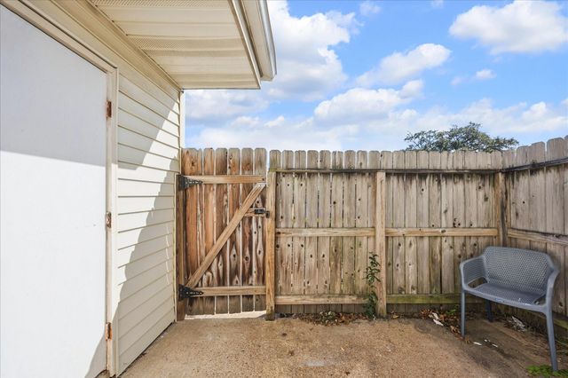 18109 Heritage Lane 8109, Houston, TX 77058