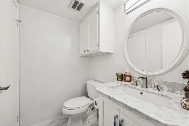 18109 Heritage Lane 8109, Houston, TX 77058