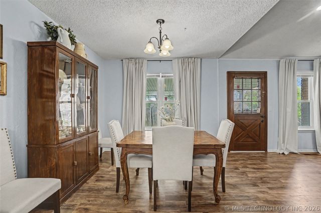 5725 E 65th Street, Tulsa, OK 74136