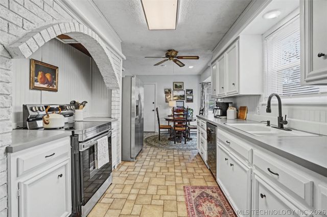 5725 E 65th Street, Tulsa, OK 74136