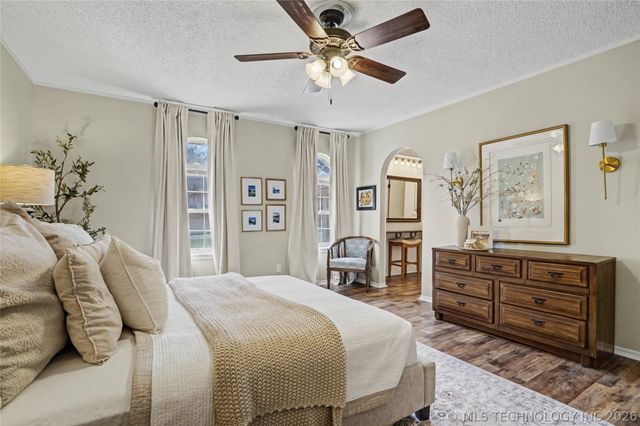 5725 E 65th Street, Tulsa, OK 74136