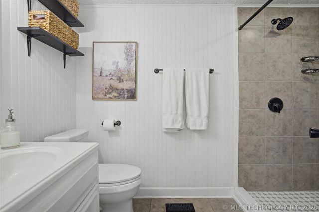 5725 E 65th Street, Tulsa, OK 74136