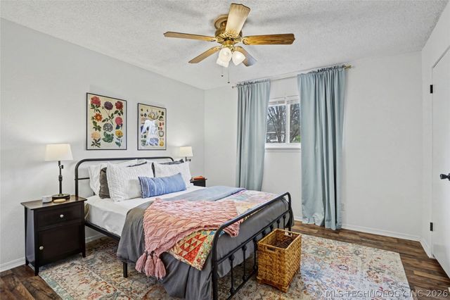 5725 E 65th Street, Tulsa, OK 74136