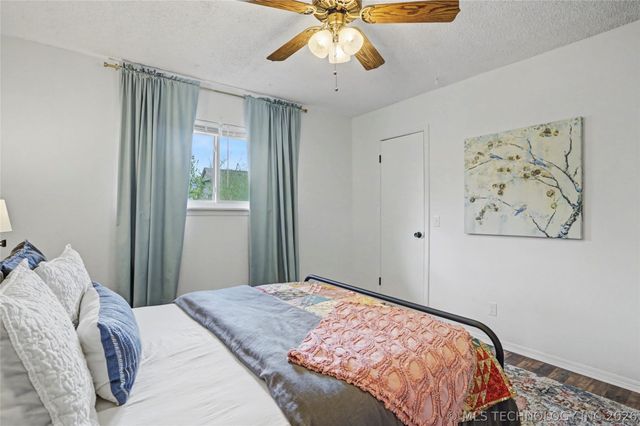 5725 E 65th Street, Tulsa, OK 74136