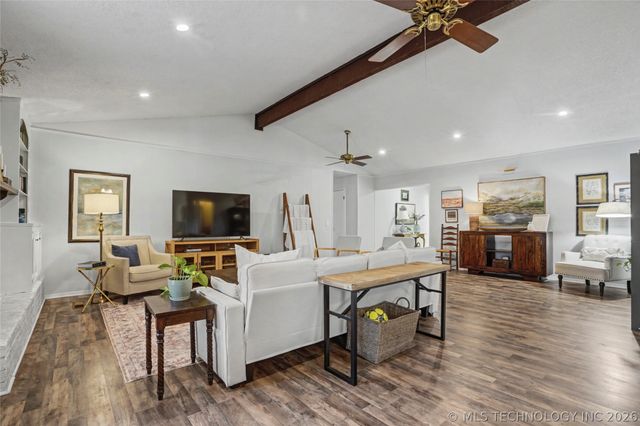 5725 E 65th Street, Tulsa, OK 74136